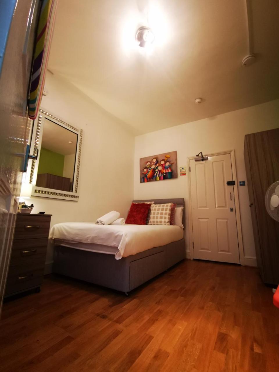 Capital Host- Apartments Euston London Exterior foto